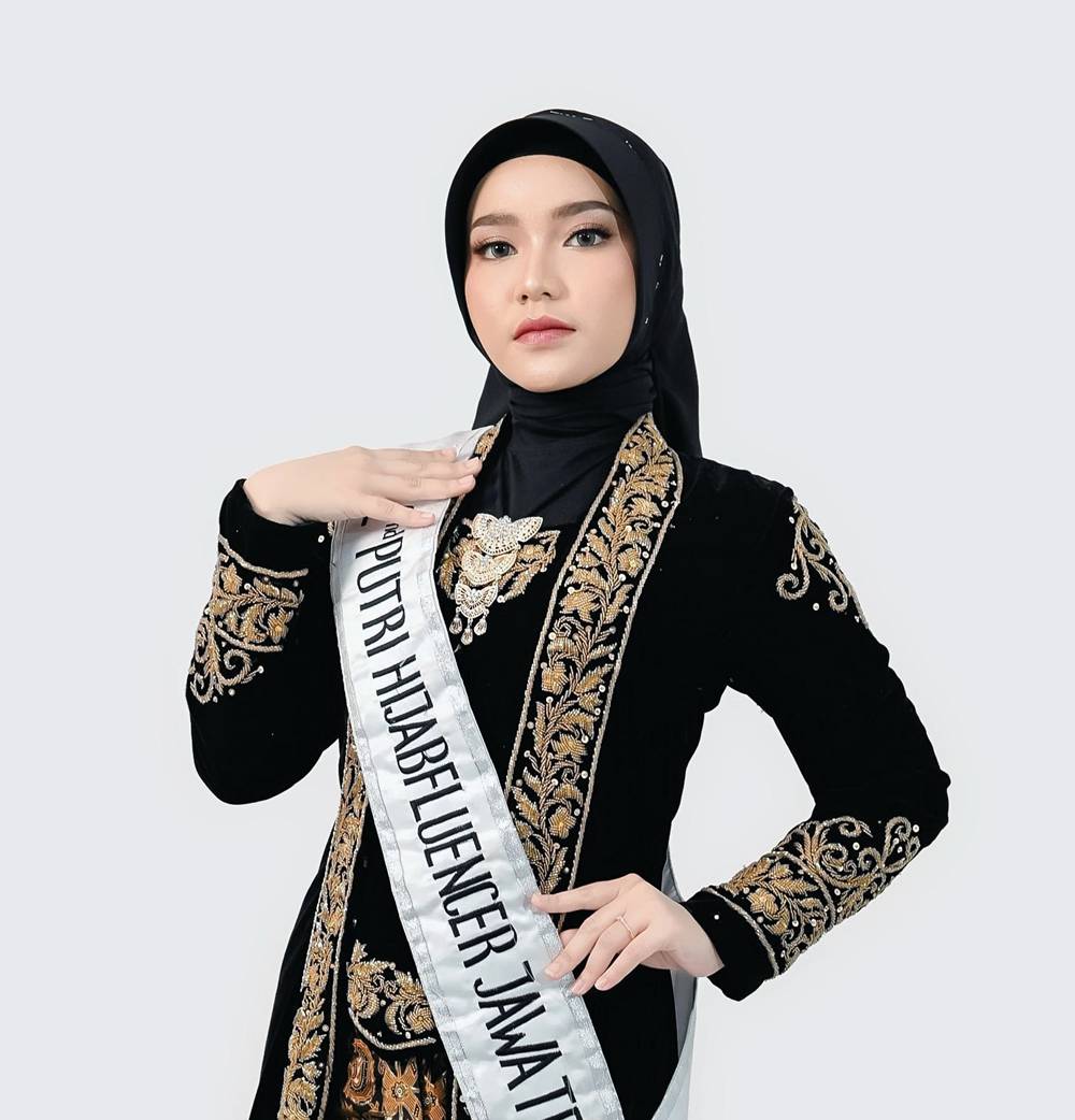 ZAFHIRA ARAZA